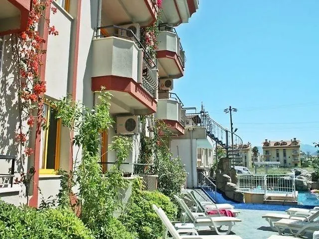 Club Dante Szálloda