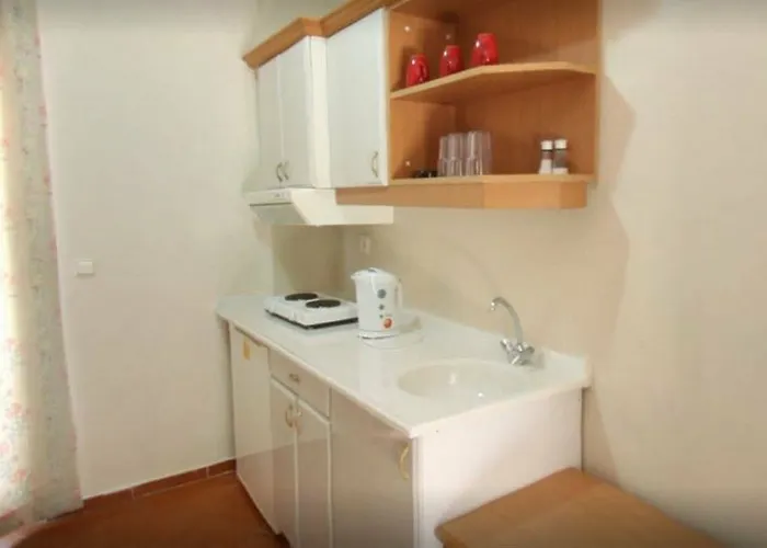 Club Dante Szálloda 3*